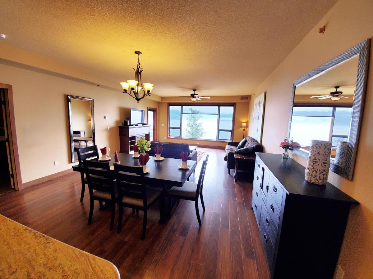 Cozystay Signature Lake Okanagan Resort Келоуна Экстерьер фото