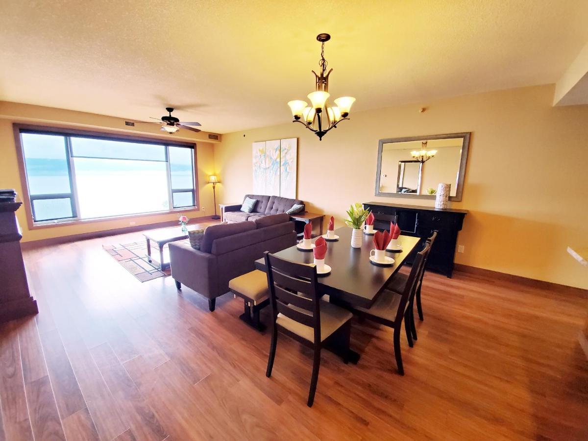 Cozystay Signature Lake Okanagan Resort Келоуна Экстерьер фото
