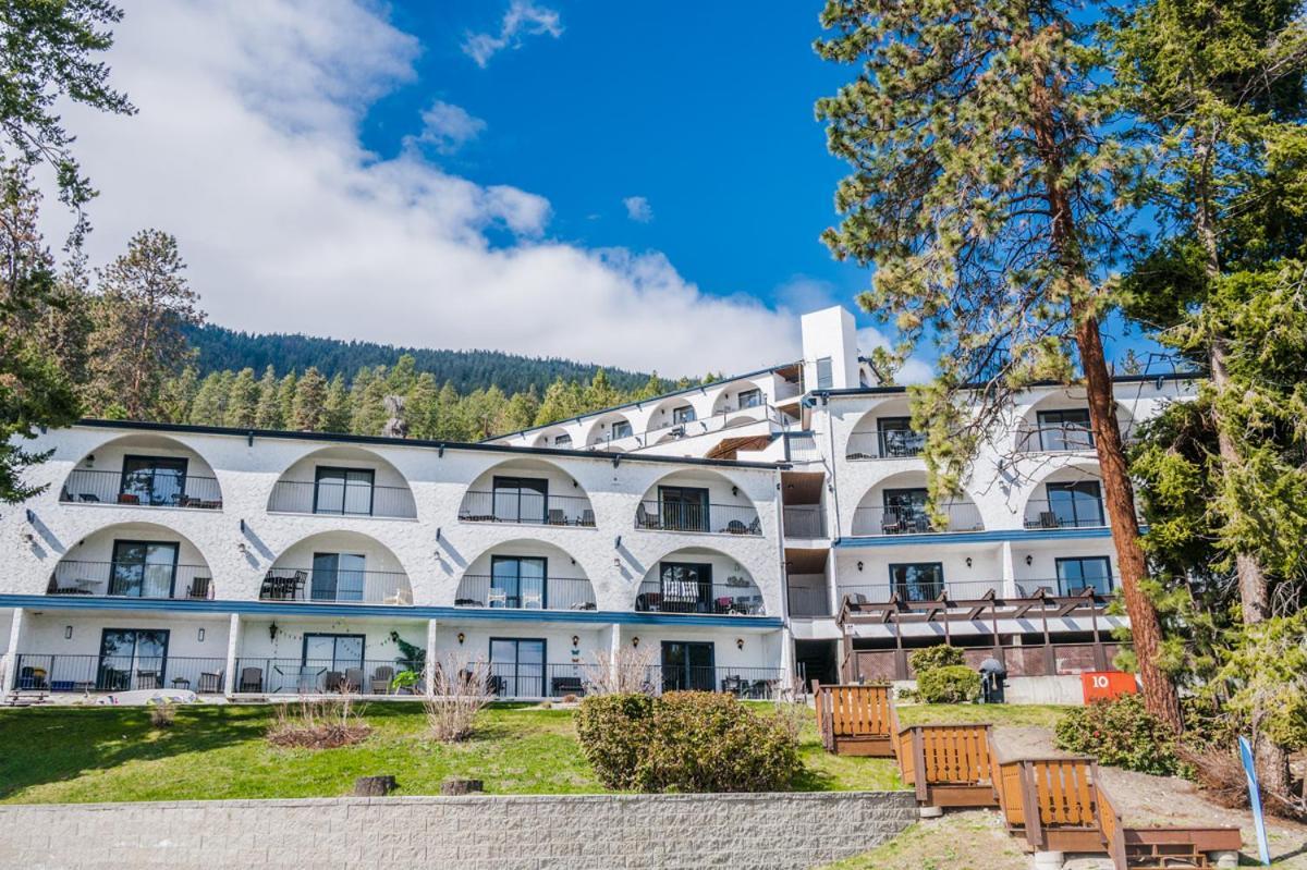 Cozystay Signature Lake Okanagan Resort Келоуна Экстерьер фото