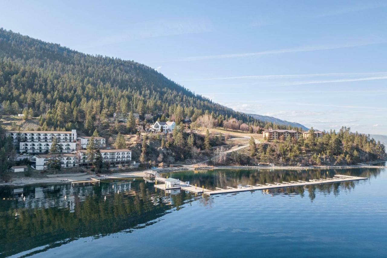Cozystay Signature Lake Okanagan Resort Келоуна Экстерьер фото